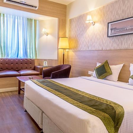 Treebo Premium Grand Emerald Pimpri-Chinchwad Extérieur photo