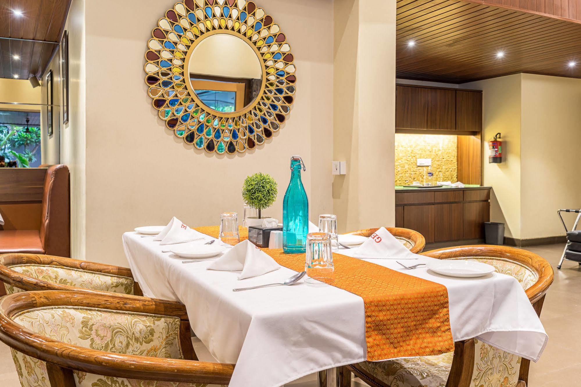 Treebo Premium Grand Emerald Pimpri-Chinchwad Extérieur photo