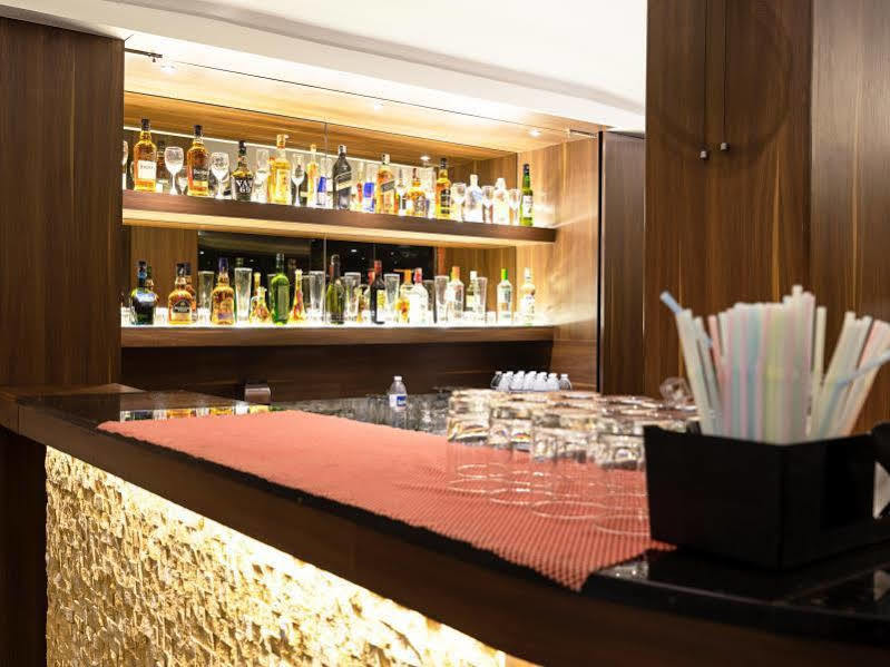 Treebo Premium Grand Emerald Pimpri-Chinchwad Extérieur photo